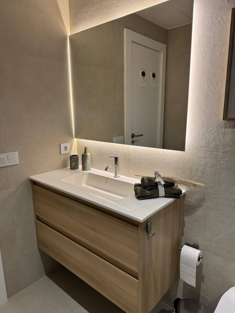 e3901750-9ada-4697-9b8f-b93979f92149